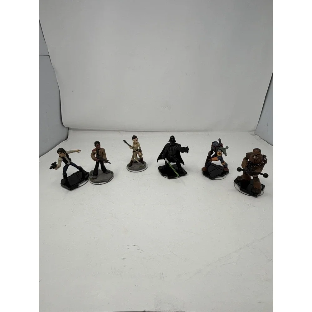 Disney Infinity 3.0 Star Wars 6 Figure Lot: Vader, Boba Fett, Han Solo, Rey,Finn